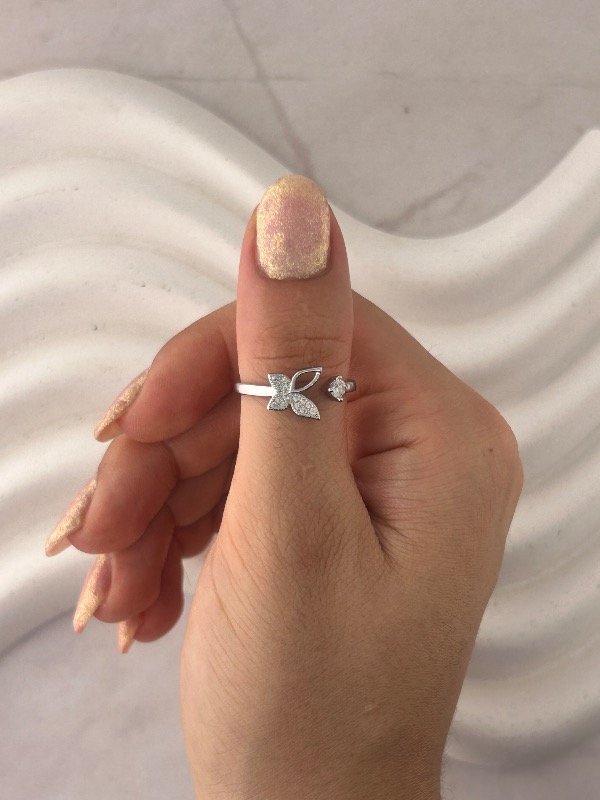 Producto - ANILLO REGULABLE PLATEADO CUBICS 4815