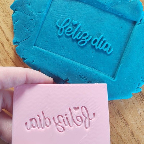 Producto - Feliz día relieve