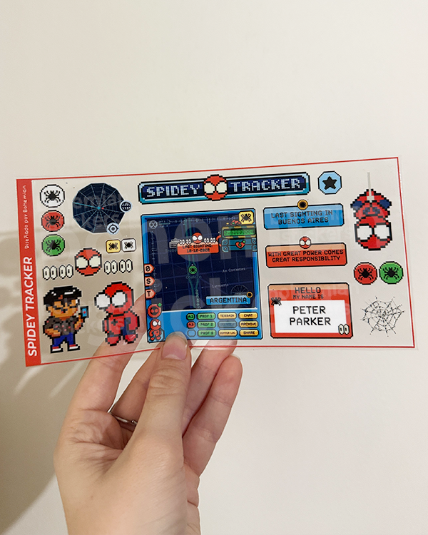 Producto - Plancha de stickers en DTF UV SPIDEY TRACKER APP - Stickers DTF UV
