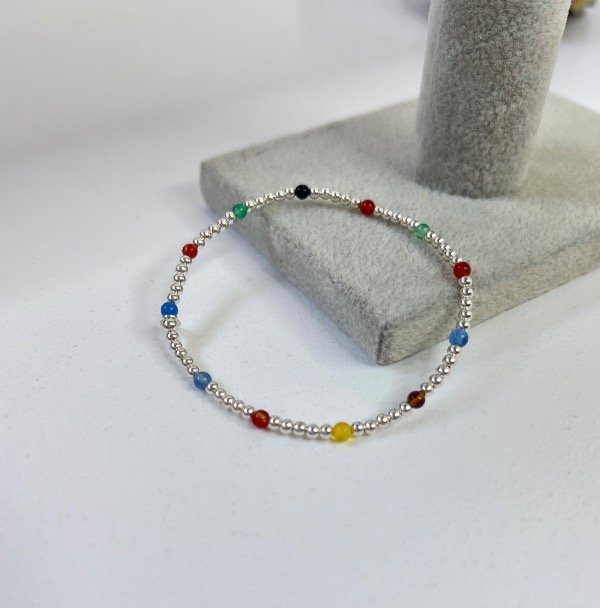 Producto - Pulsera multicolores piedras naturales de cuarzo y bolitas de plata