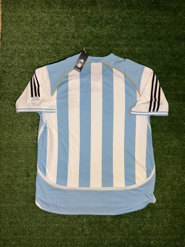 Camiseta Titular Selección Argentina Reedición 2006 — imagen 3