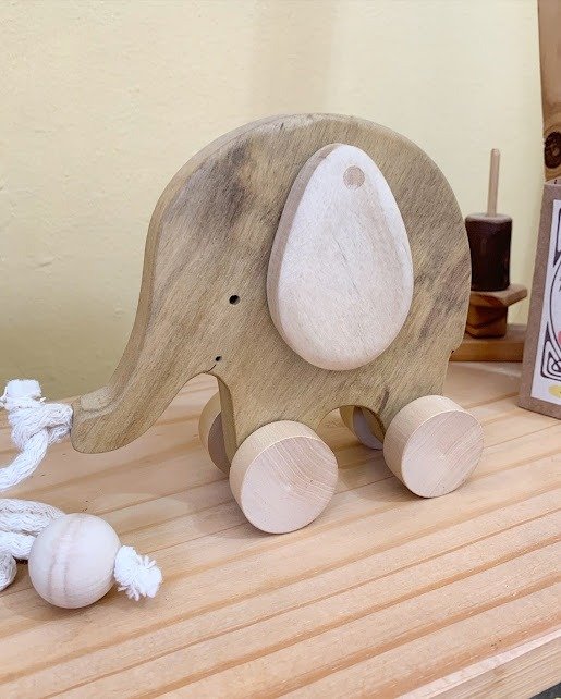 Producto - Elefante de arrastre - orejas moviles