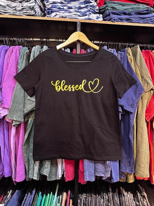 Remera con foil Blessed