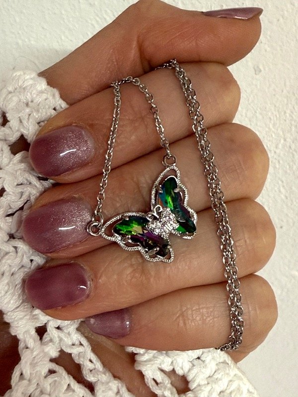Producto - C386 Collar mariposa verde tornasol acero quirúrgico 45+ 5 cm