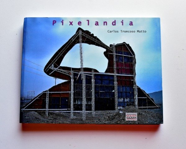Producto - Pixelandia de Carlos Troncoso Matto