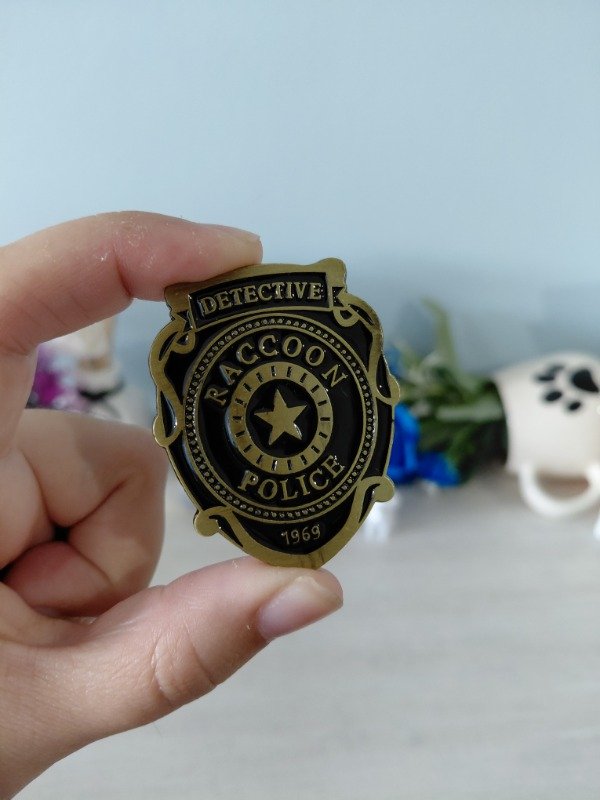 Producto - Pin metalizado - Resident Evil #1618