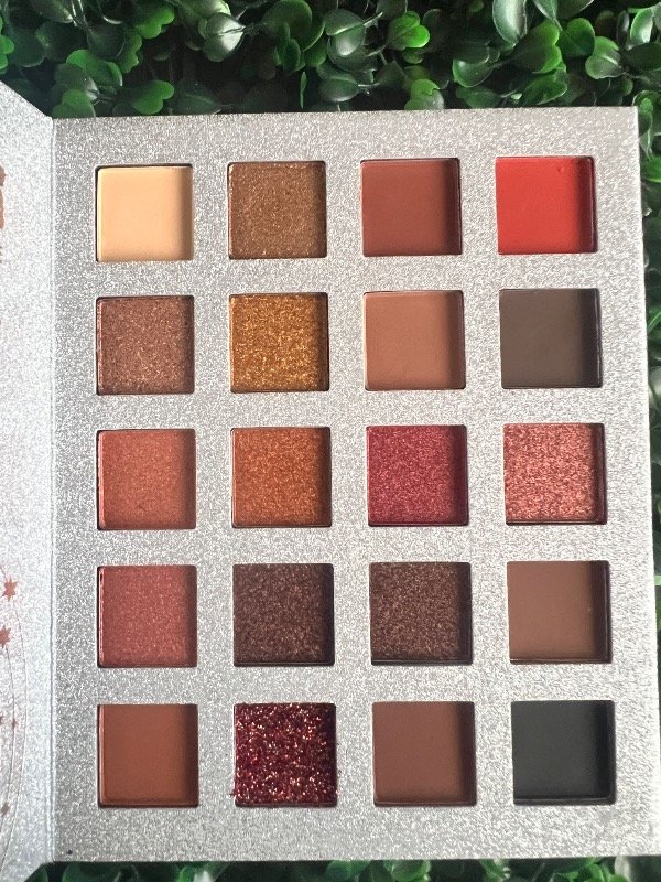 Producto - Paleta de sombras libro coco urban palmera - 7