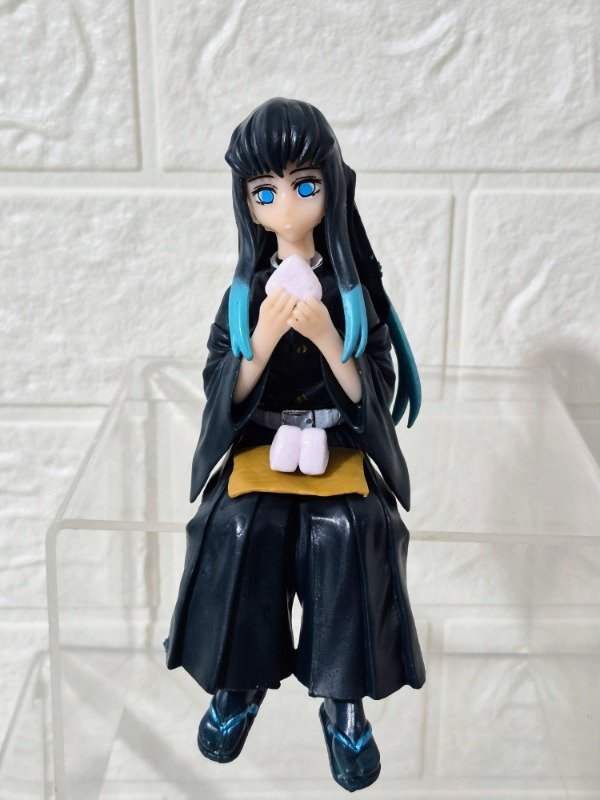 Producto - Figura Demon Slayer Muichiro Tokito sentado 10 cm