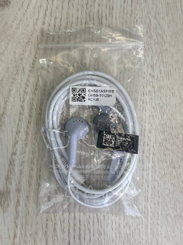 Producto - AURICULAR RÉPLICA SAMSUNG SIN GOMITAS - CON CABLE 3.5MM