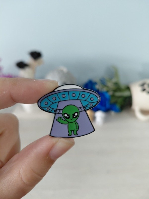 Producto - Pin metalizado - Alien #1523