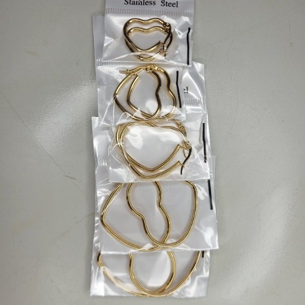 Producto - Argolla Corazon x5u Acero Dorado