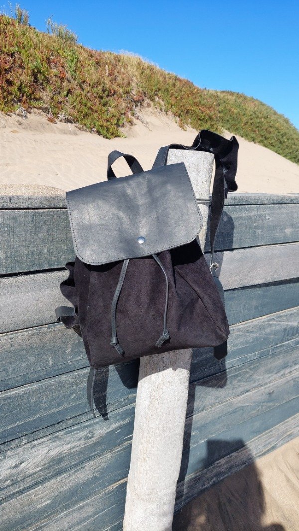 Producto - Mochila Orquídea Negra