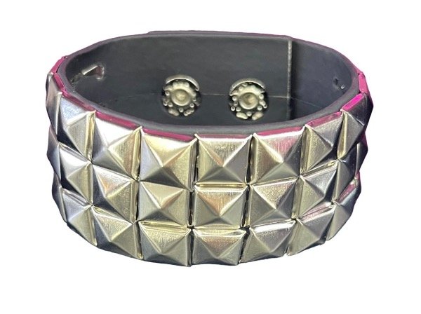 Producto - Pulsera triple tacha