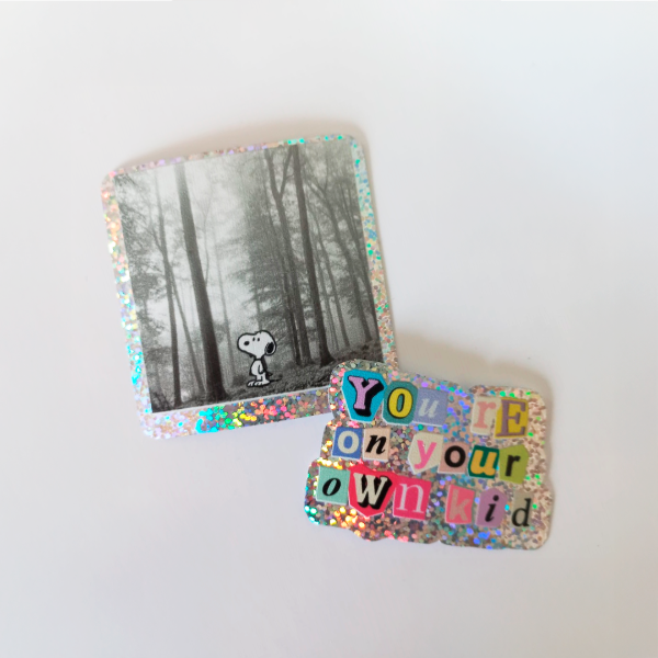 Producto - Sticker Vinilo Glitter - Yoyok + Snoopy