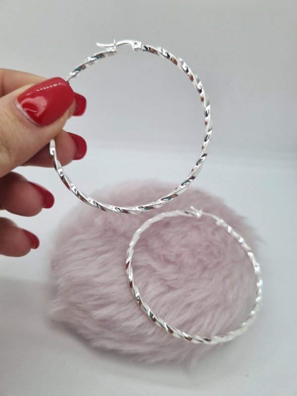 Producto - Aros acero blanco argollita torsada 50mm