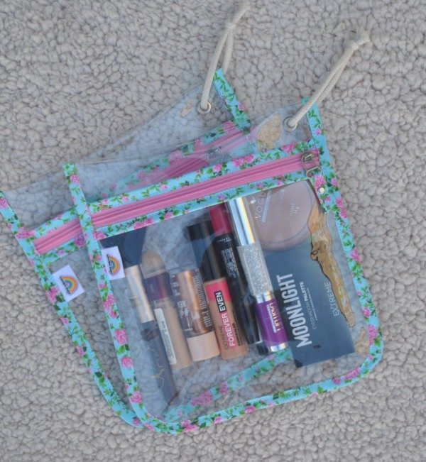 Producto - Estuche Fantasía Florcitas Acqua y rosa