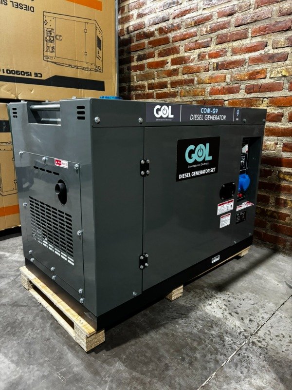 Producto - Generador COM K9 Diesel - Con cabina (220v)