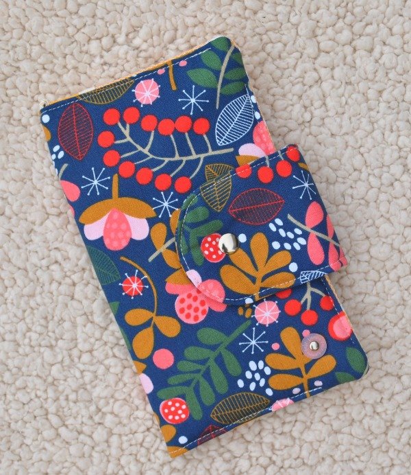 Producto - Billetera Portacelular Flores y Hojas