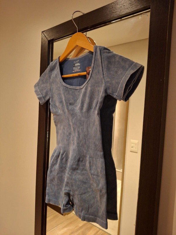 Producto - Catsuit corto de mangas cortas azul