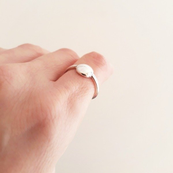 Producto - Anillo con círculo brillante