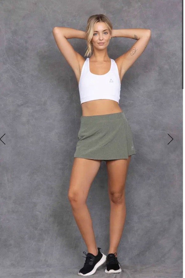 Producto - Short pollera Eslovaquia