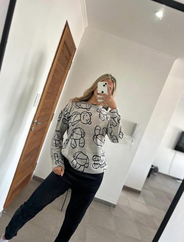 Producto - Pijama polar gris