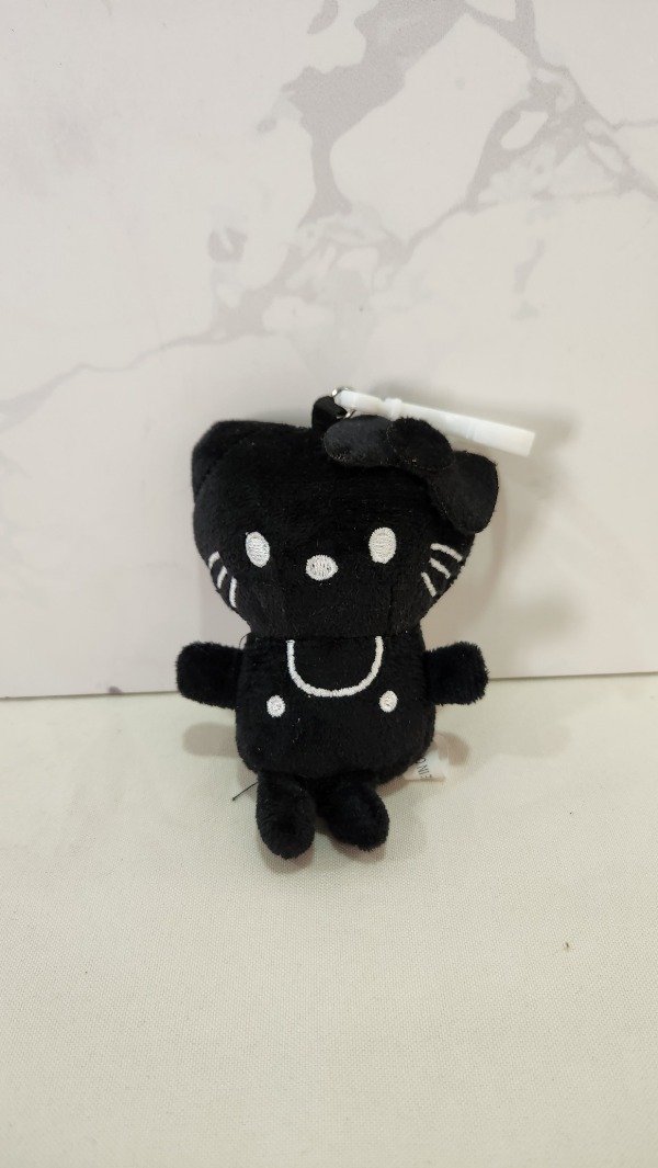 Producto - Llavero peluche kitty negra
