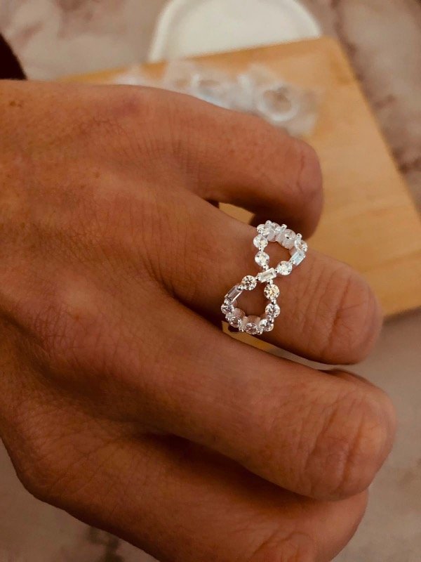 Producto - Anillo infinito micropave Plata 925 macizo