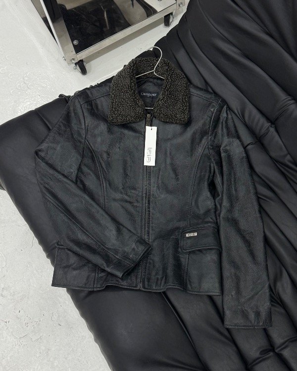 Producto - Leather Jacket (M)