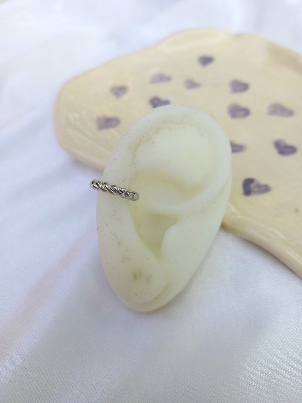 Producto - ear cuff faena