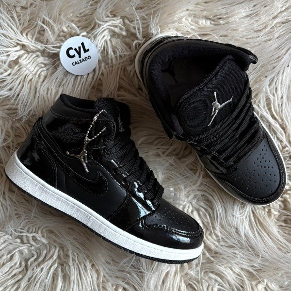 Producto - Jordan Botita Charol Full Black - 0