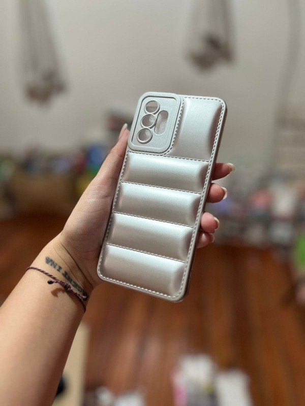 Producto - A55 puffer metalizada plateado (foto ilustrativa)