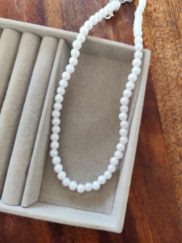 Producto - Collar perlas chico blanco
