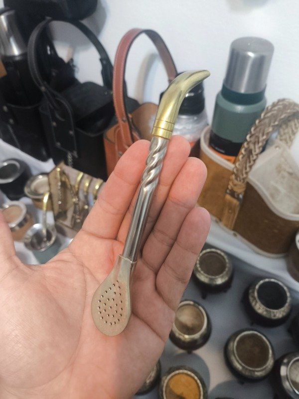 Producto - Bombillon alpaca pico de loro cincelado