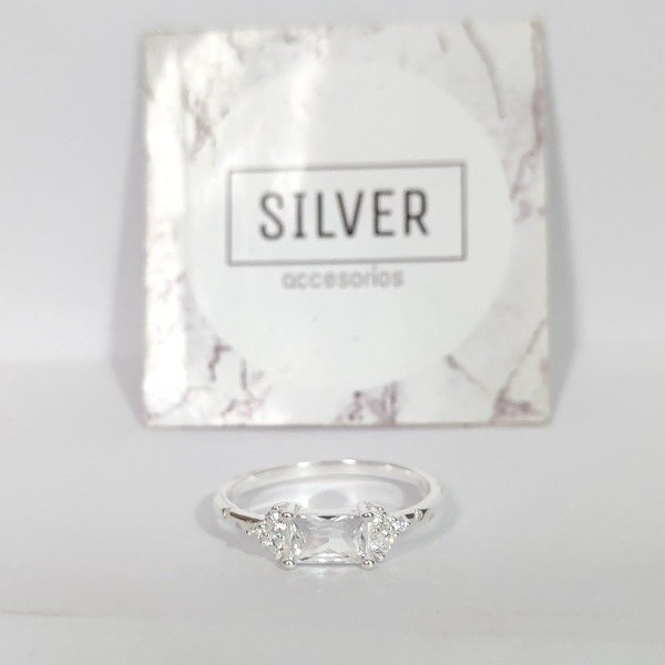 Producto - Anillo rectángulo blanco talle17