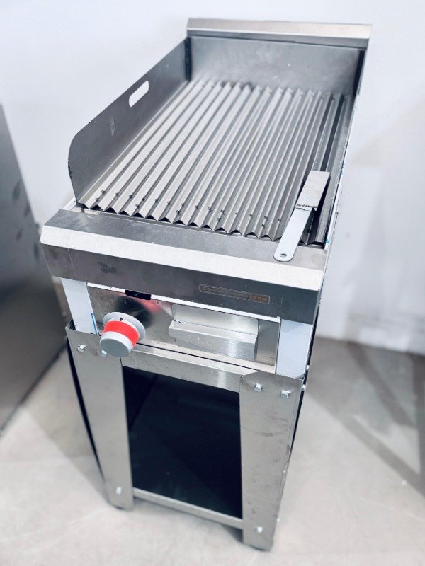 Producto - Parrilla Chica 700 Sol Real