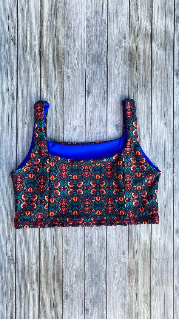 Top Renacer estampado Caleidoscopio