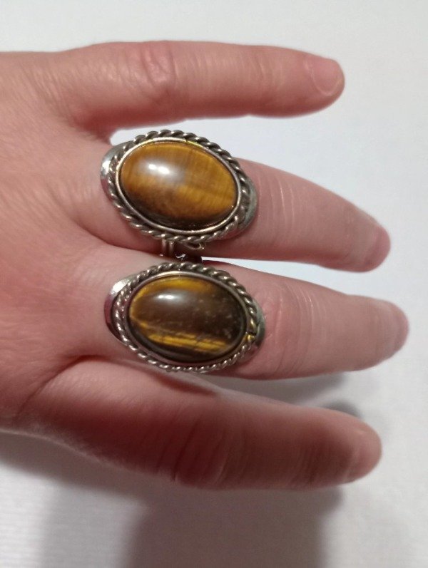 Producto - ANILLO REGULABLE DE ALPACA CON PIEDRA OJO DE TIGRE (precio por unidad).