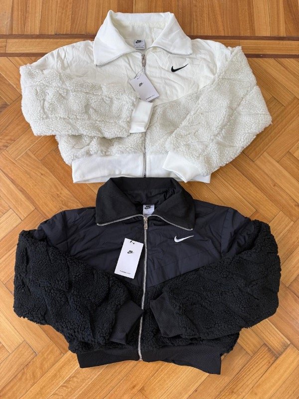 Producto - Campera Nike Premium Cordero