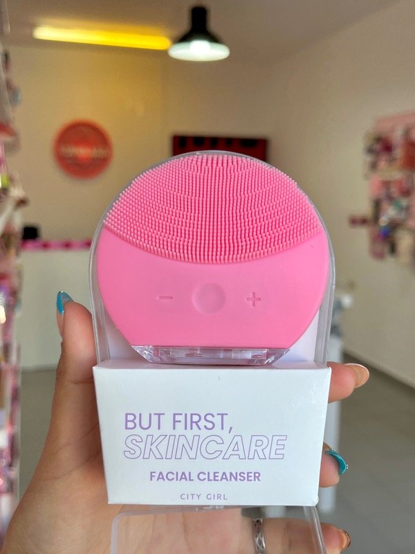 Producto - Limpiador Facial Sónico de Silicona - But First Skincare City Girl