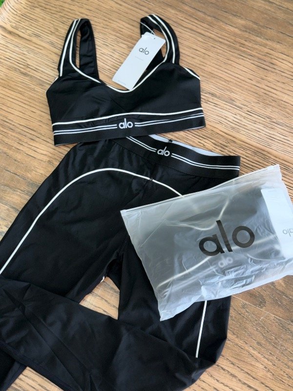 Producto - SET YOGA - Conjuntos Alo