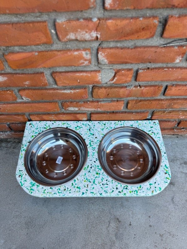 Producto - Comedero estante