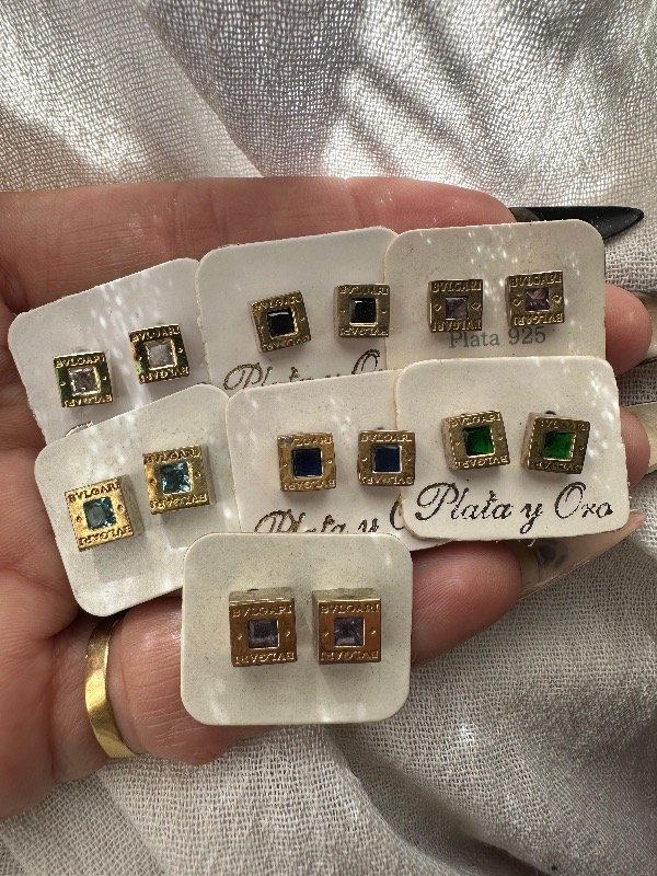 Producto - Aros chicos cuadrados