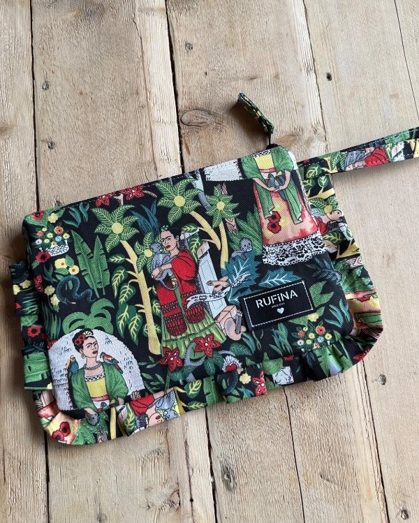 Producto - Cartuchera Frida con volados