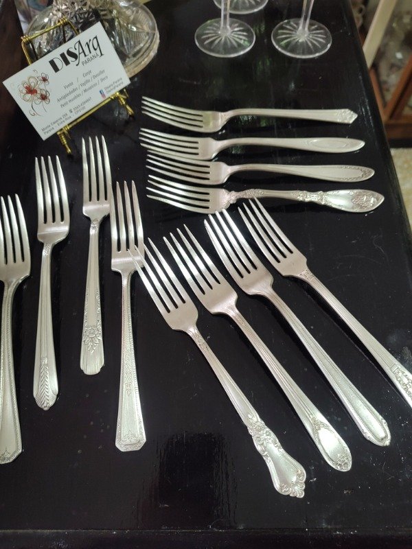 Producto - Colección de tenedores de plata