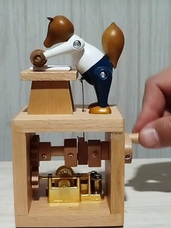 Producto - Cajita autómata "Zorrito Cocinero"