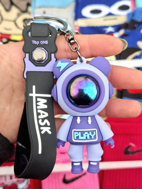 Producto - Llavero Astronauta lila