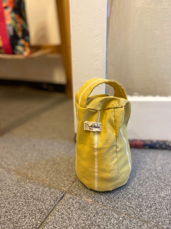 Producto - Stop door o pesa puerta color maíz