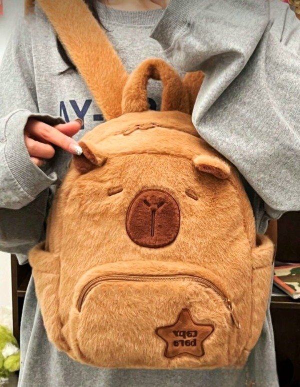 Producto - Línea More !! Art Mochila Capybara