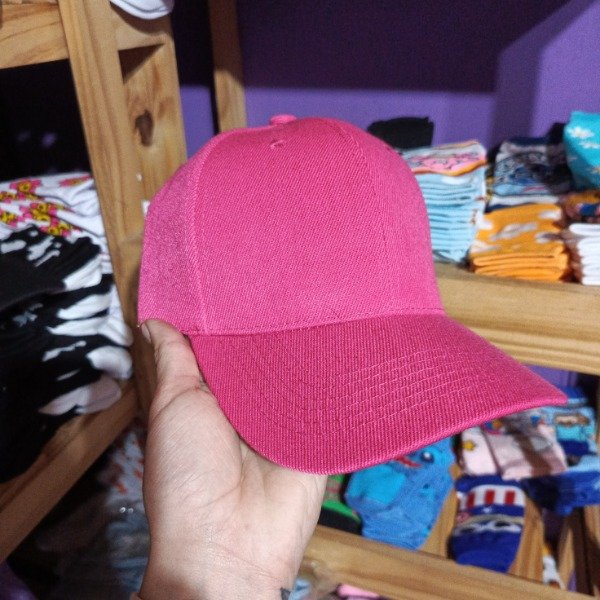 Producto - Gorra fuccia